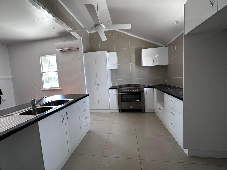 81 Ninth Avenue, Railway Estate, QLD, 4810 - Image 14