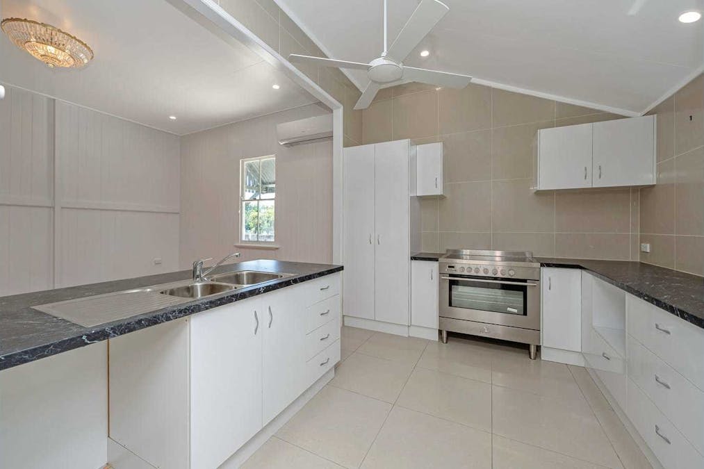81 Ninth Avenue, Railway Estate, QLD, 4810 - Image 4
