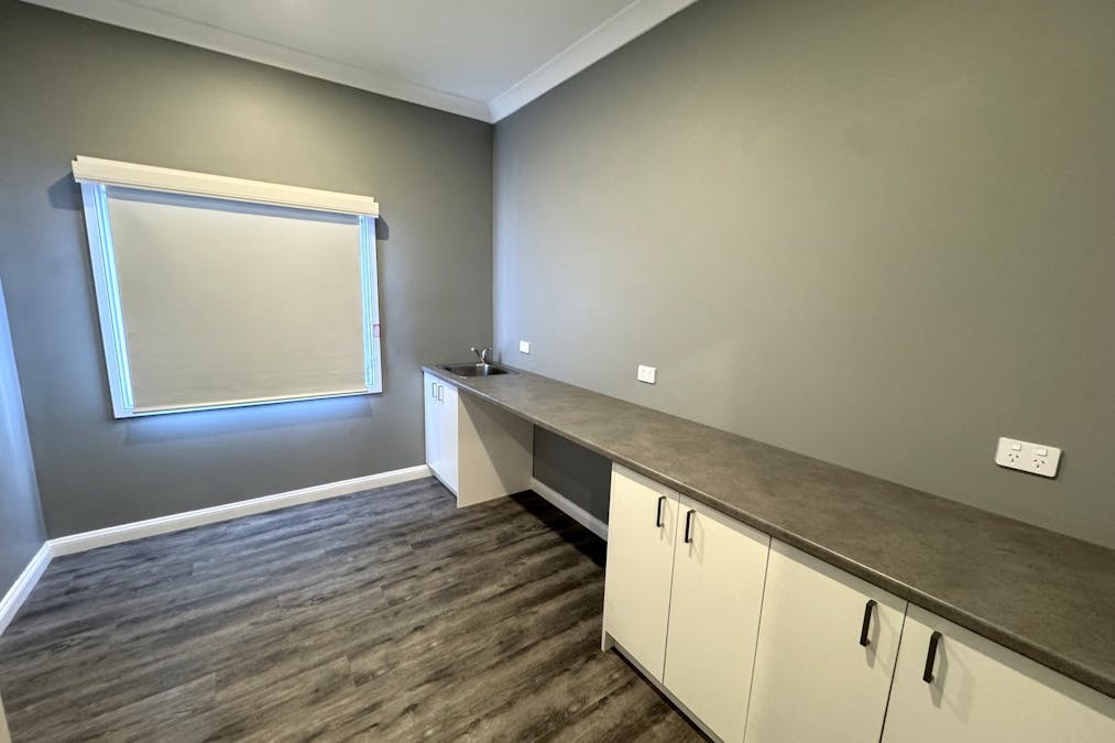 10 Kefford Street, Bathurst, NSW, 2795 - Image 13