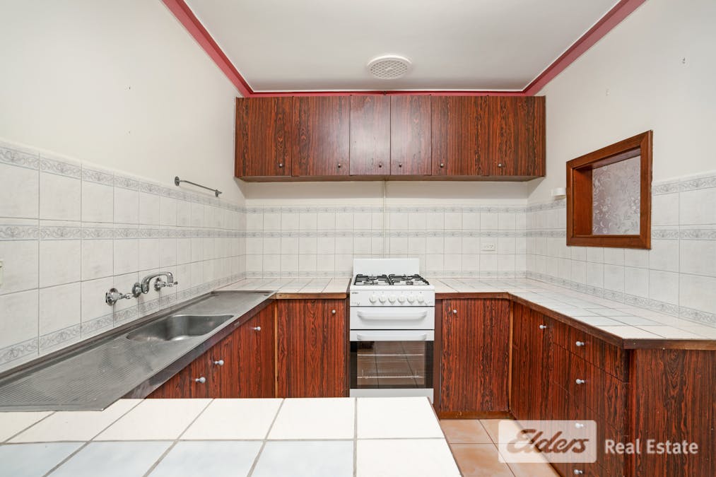 51 Adamson Road, Parmelia, WA, 6167 - Image 8