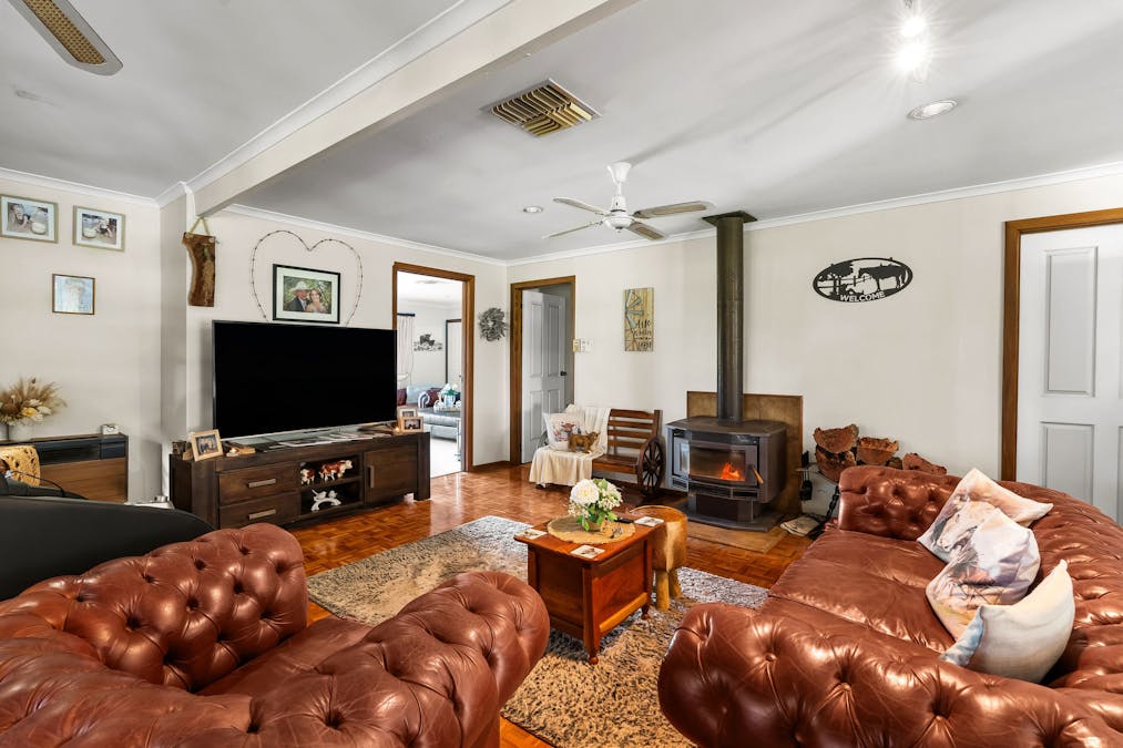 Newell Highway, Jerilderie, NSW, 2716 - Image 19