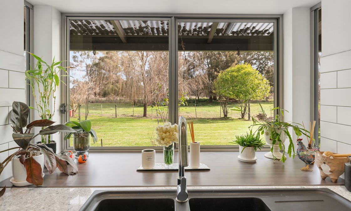 396 Back Eildon Road, Thornton, VIC, 3712 - Image 9