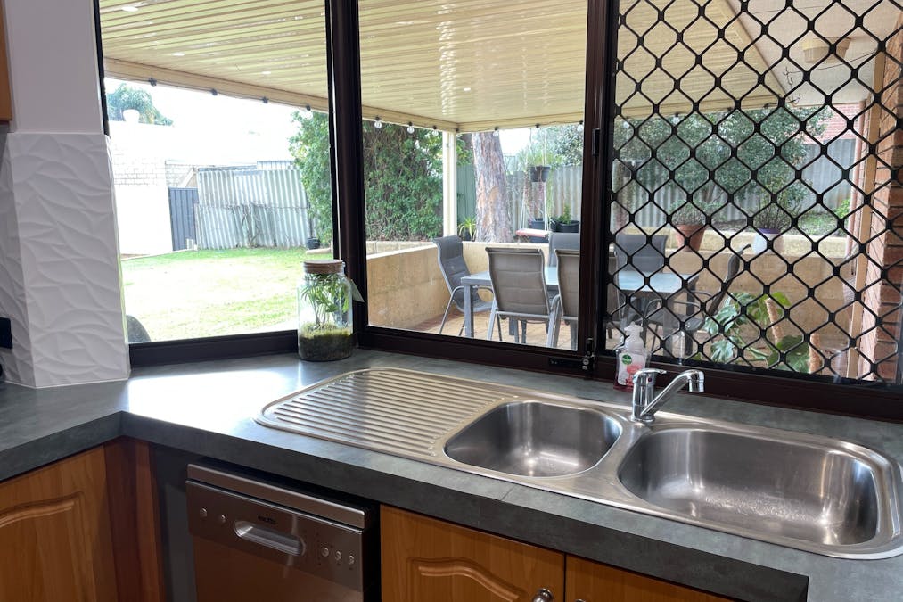 7 Duignan Place, Australind, WA, 6233 - Image 3