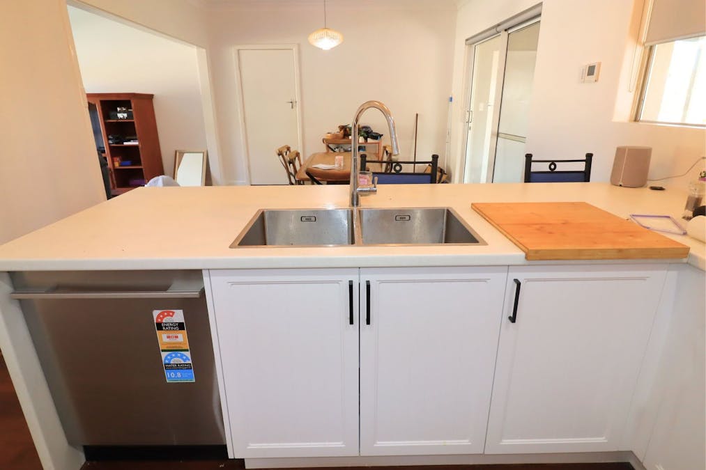 6 Rogers Street, Wongan Hills, WA, 6603 - Image 5