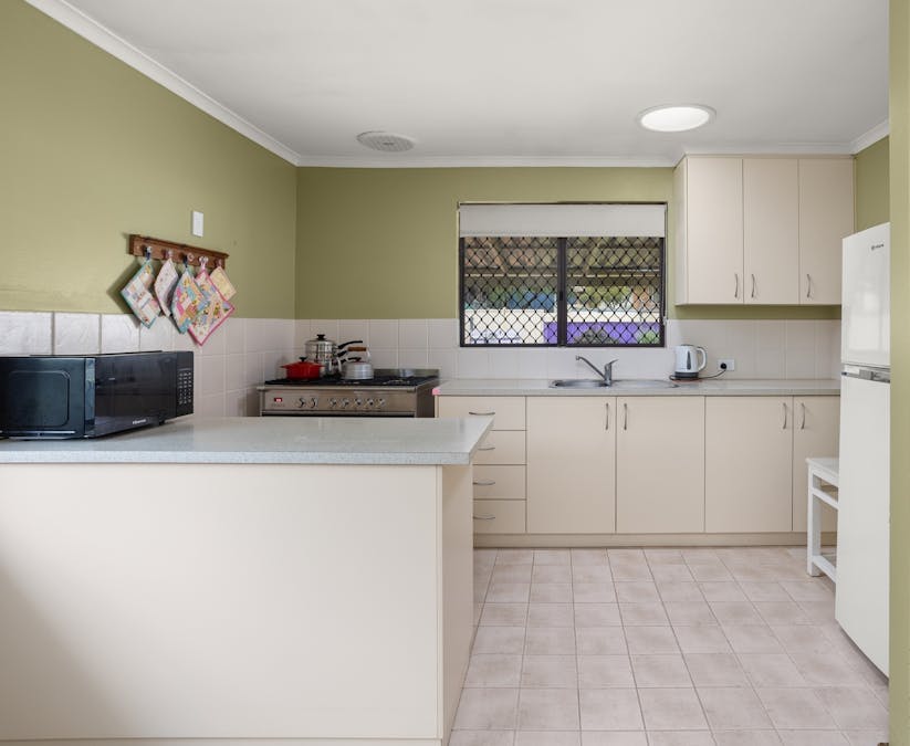 15 Nyabing Way, Withers, WA, 6230 - Image 7