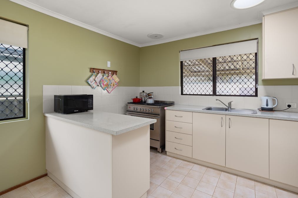 15 Nyabing Way, Withers, WA, 6230 - Image 5