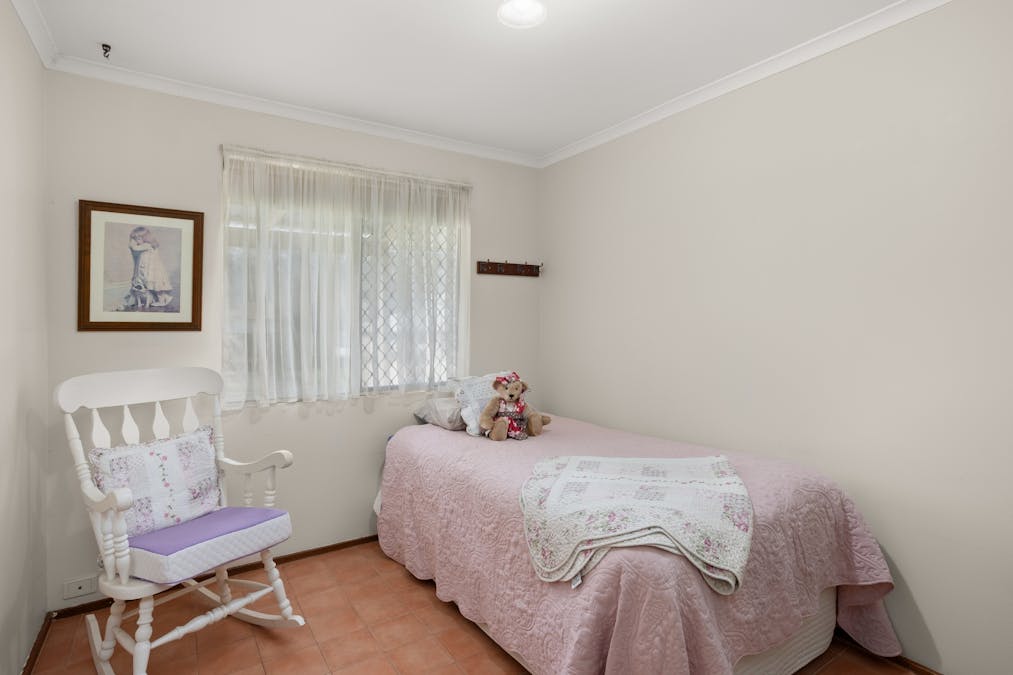 15 Nyabing Way, Withers, WA, 6230 - Image 11