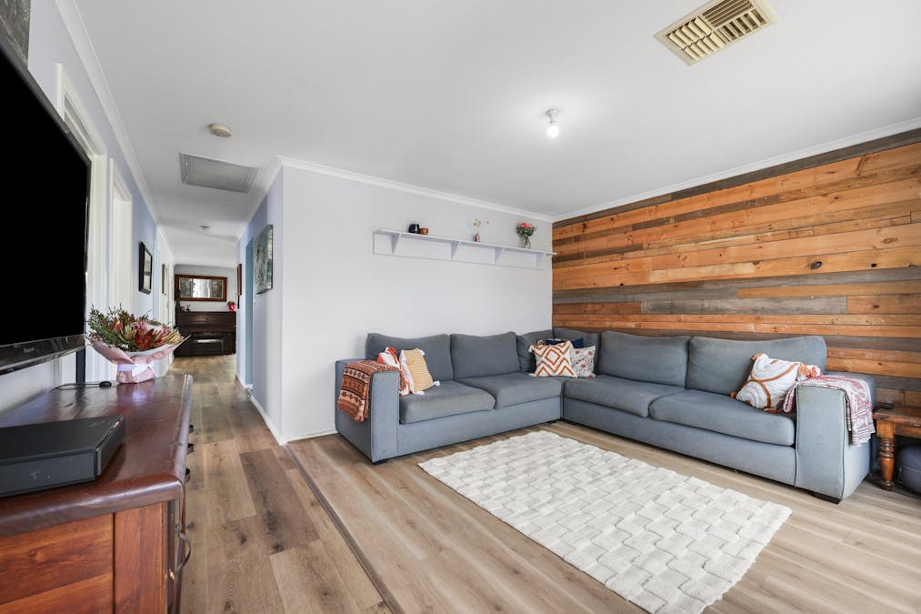 15 Pollard Court, Encounter Bay, SA, 5211 - Image 6