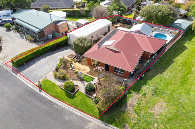 15 Pollard Court, Encounter Bay, SA, 5211 - Image 1