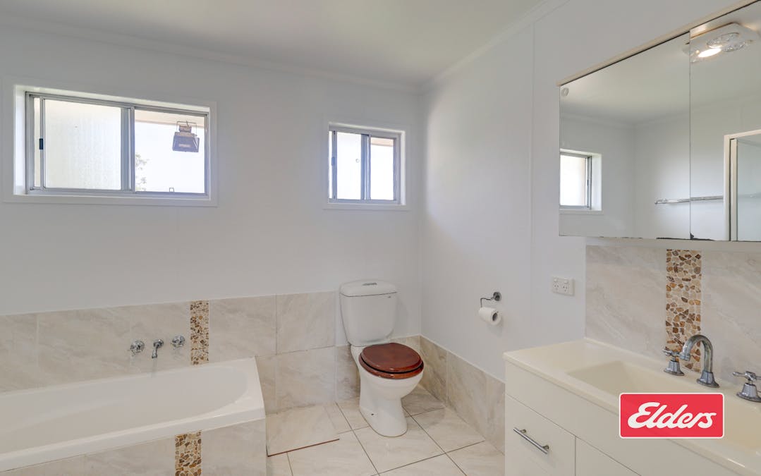 23 Hall Street, Peak Crossing, QLD, 4306 - Image 14