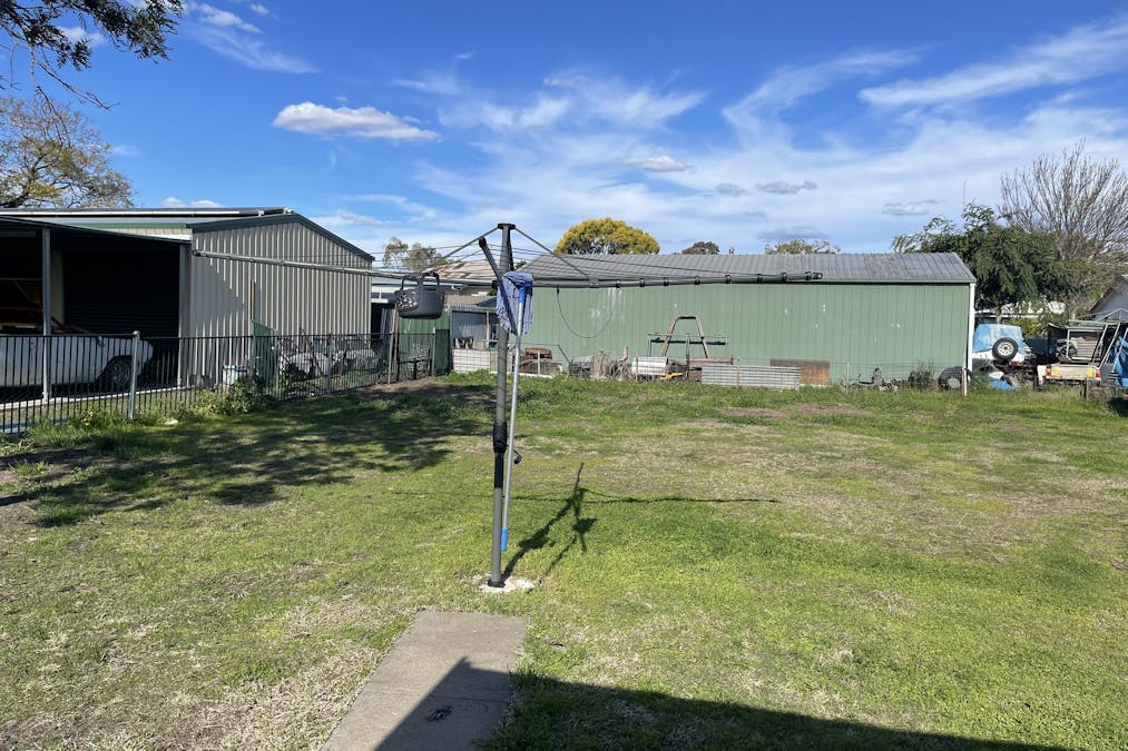 11 Nicholson Street, Dalby, QLD, 4405 - Image 11
