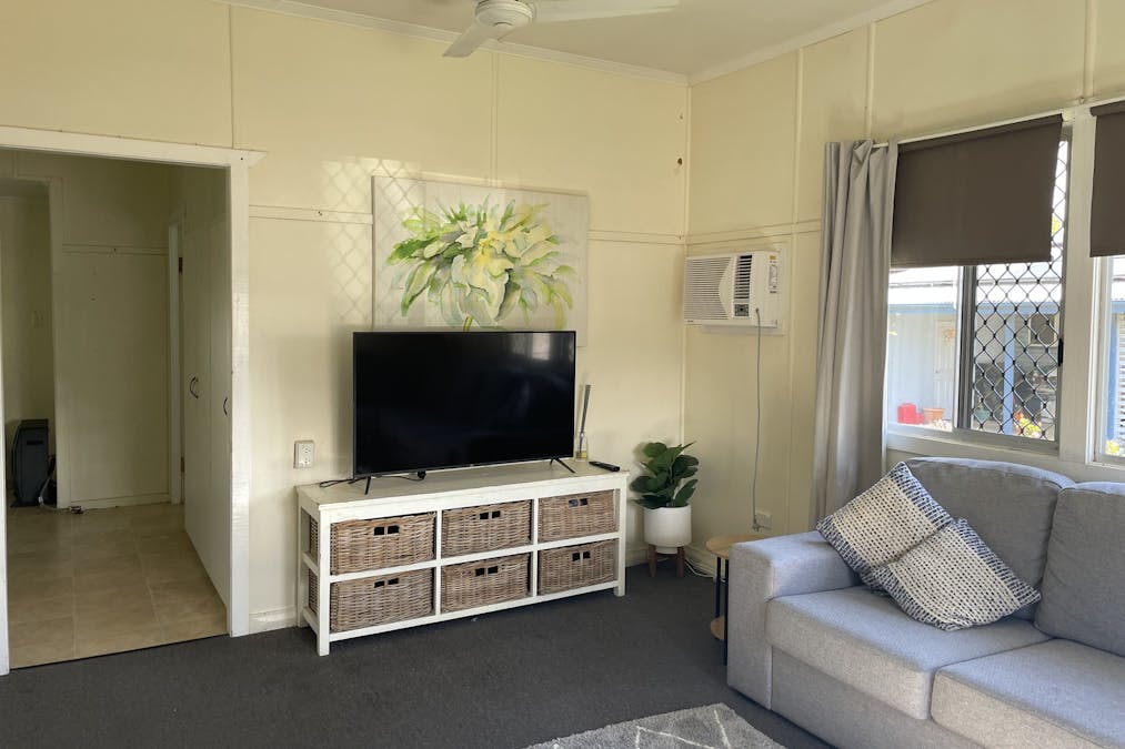 11 Nicholson Street, Dalby, QLD, 4405 - Image 4