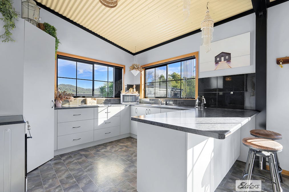 7a Irbys Circus, Sisters Beach, TAS, 7321 - Image 5