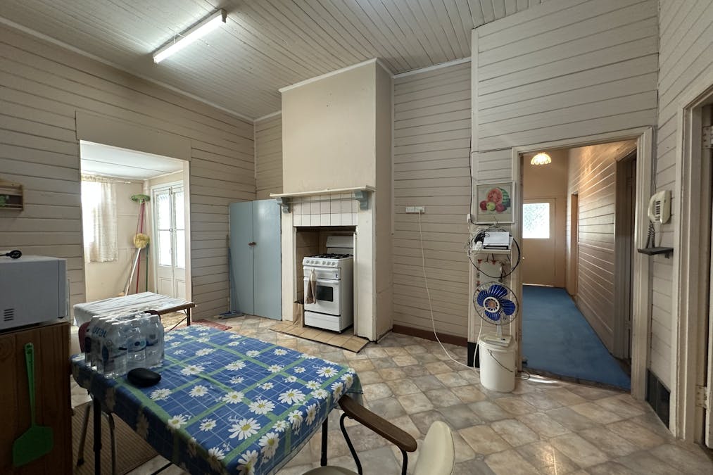 70 Piesse Street, Katanning, WA, 6317 - Image 5