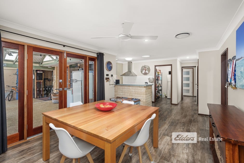 15 Sellenger Way, Australind, WA, 6233 - Image 5