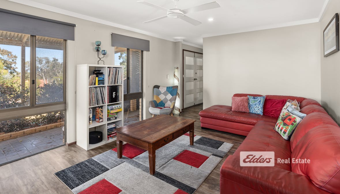 15 Sellenger Way, Australind, WA, 6233 - Image 7