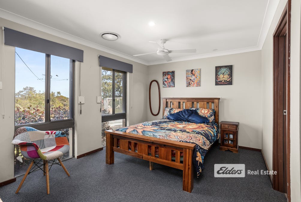 15 Sellenger Way, Australind, WA, 6233 - Image 8