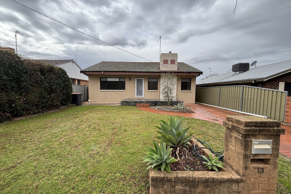 13 Park Street, Dubbo, NSW, 2830 - Image 1