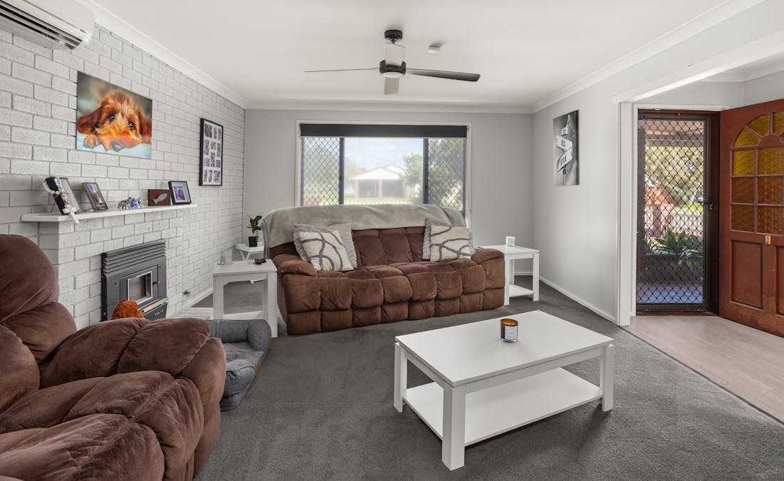 16 Drysdale Place, East Bunbury, WA, 6230 - Image 2
