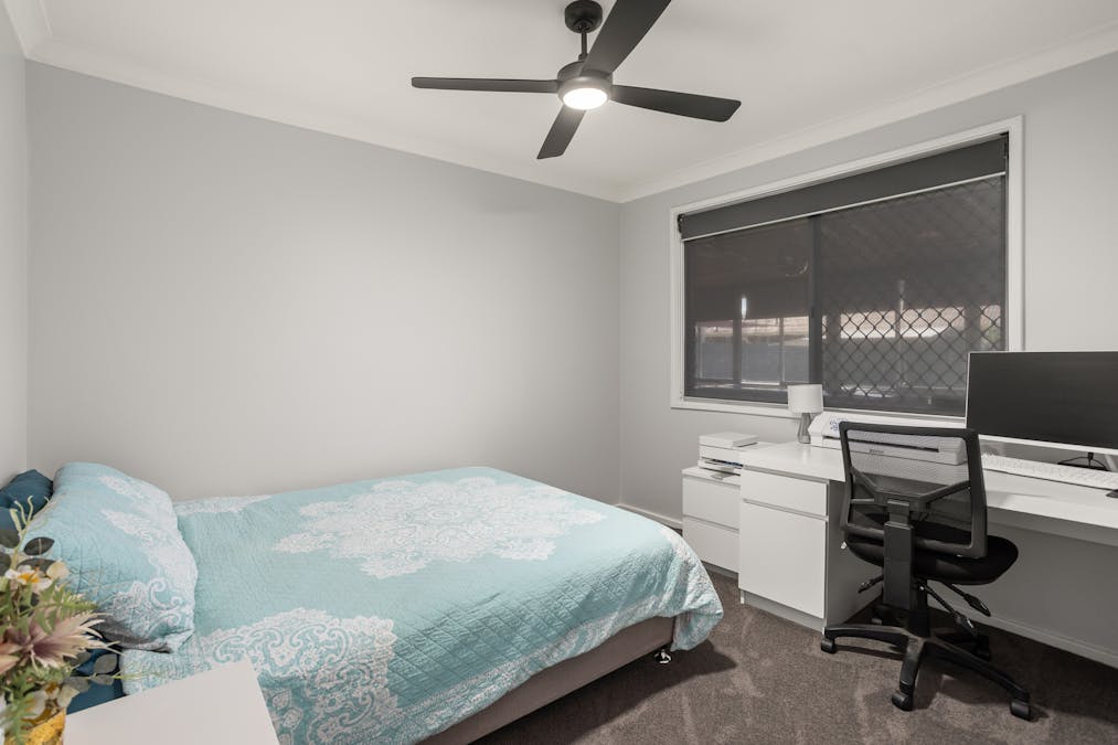 16 Drysdale Place, East Bunbury, WA, 6230 - Image 13
