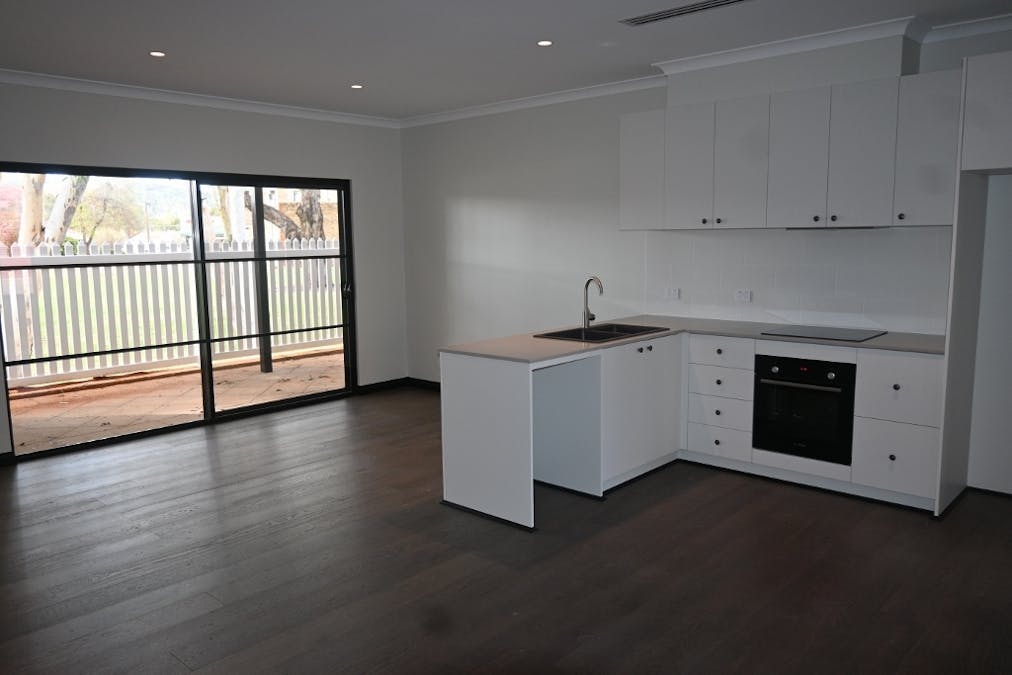 6/25 South Street, York, WA, 6302 - Image 11