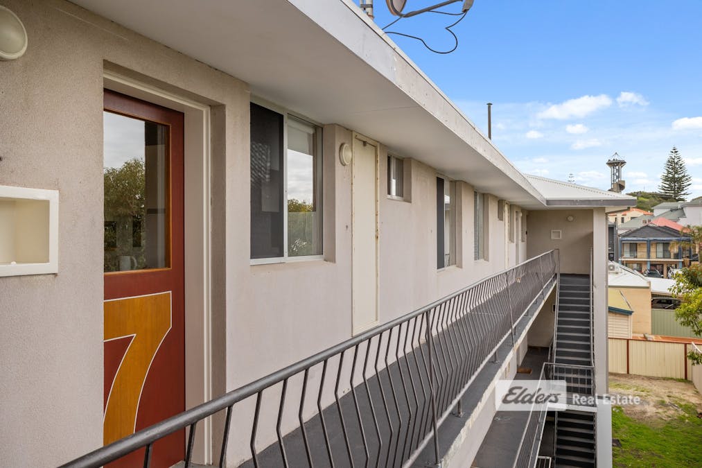 7/11B Wittenoom Street, Bunbury, WA, 6230 - Image 2