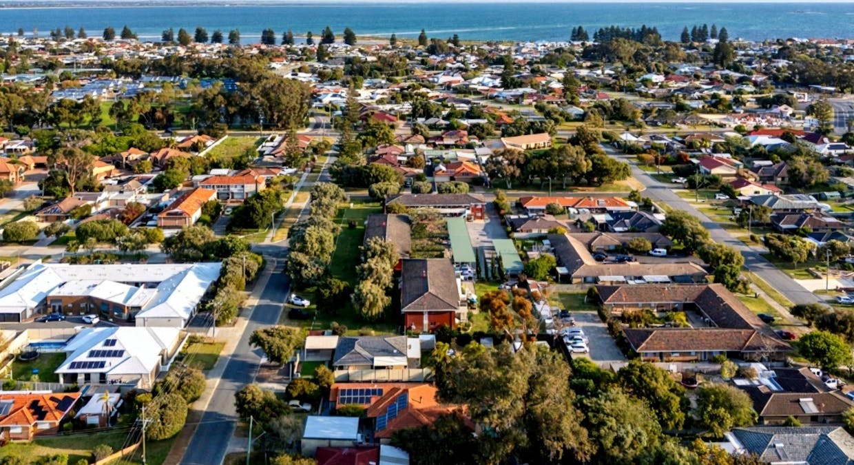 17/4 Minchinson Street, Shoalwater, WA, 6169 - Image 9