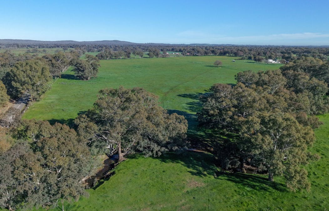 40 Crosses Road, Indigo Valley, VIC, 3688 - Image 18
