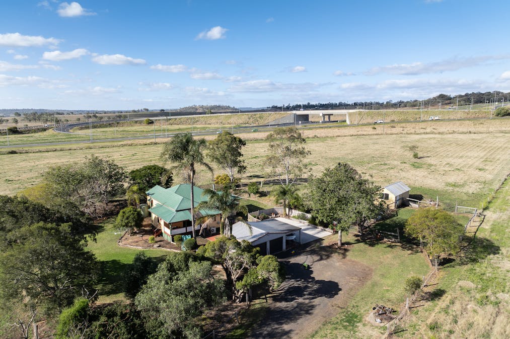 15-17 Jordan Court, Charlton, QLD, 4350 - Image 7