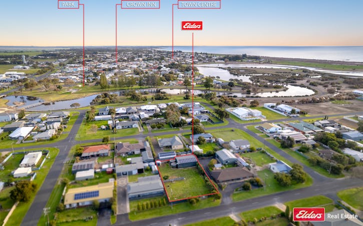 11 Dowdy Street, Kingston Se, SA, 5275 - Image 1