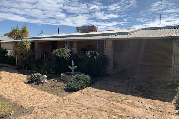 19 Dale Crescent, Narembeen, WA, 6369 - Image 1