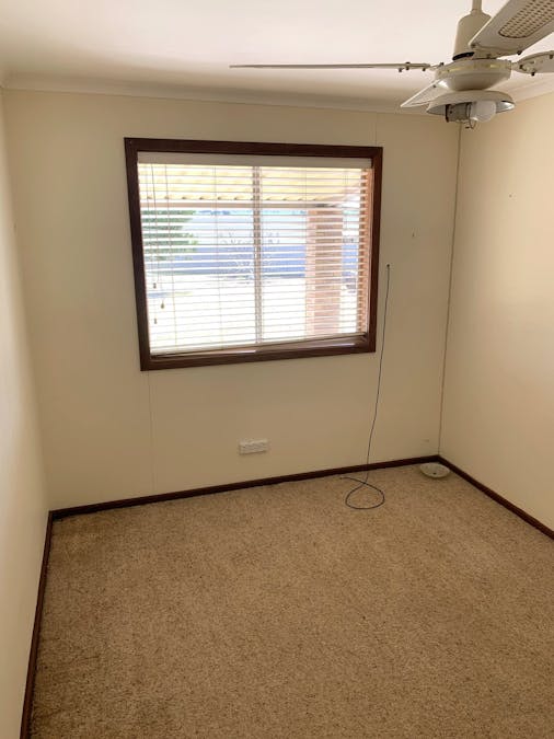 19 Dale Crescent, Narembeen, WA, 6369 - Image 13