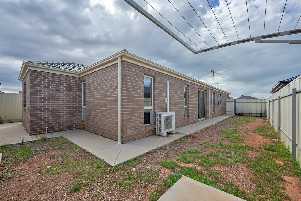 7 Eden Court, Whyalla Stuart, SA, 5608 - Image 12