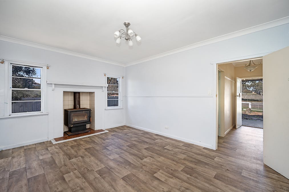28 Station Street, Glenthompson, VIC, 3293 - Image 2