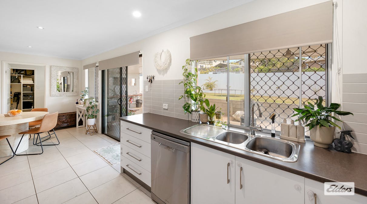 17 Sandpiper Avenue, New Auckland, QLD, 4680 - Image 8