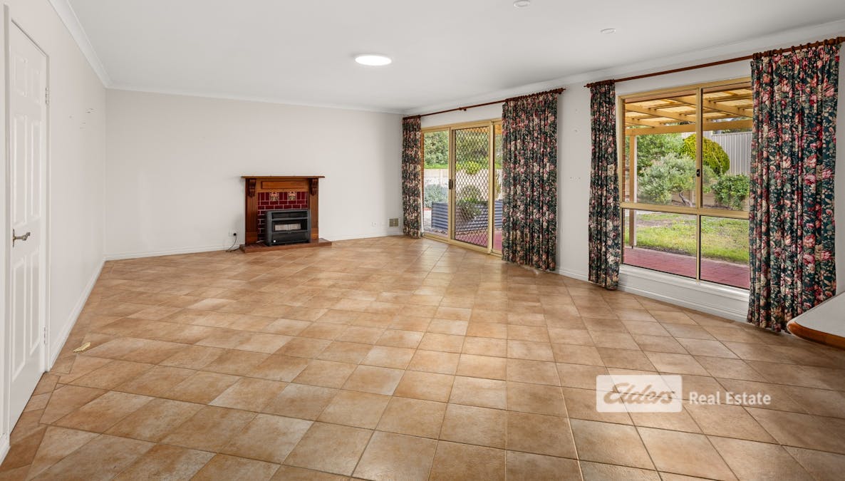 44 Mindalong Close, South Bunbury, WA, 6230 - Image 6