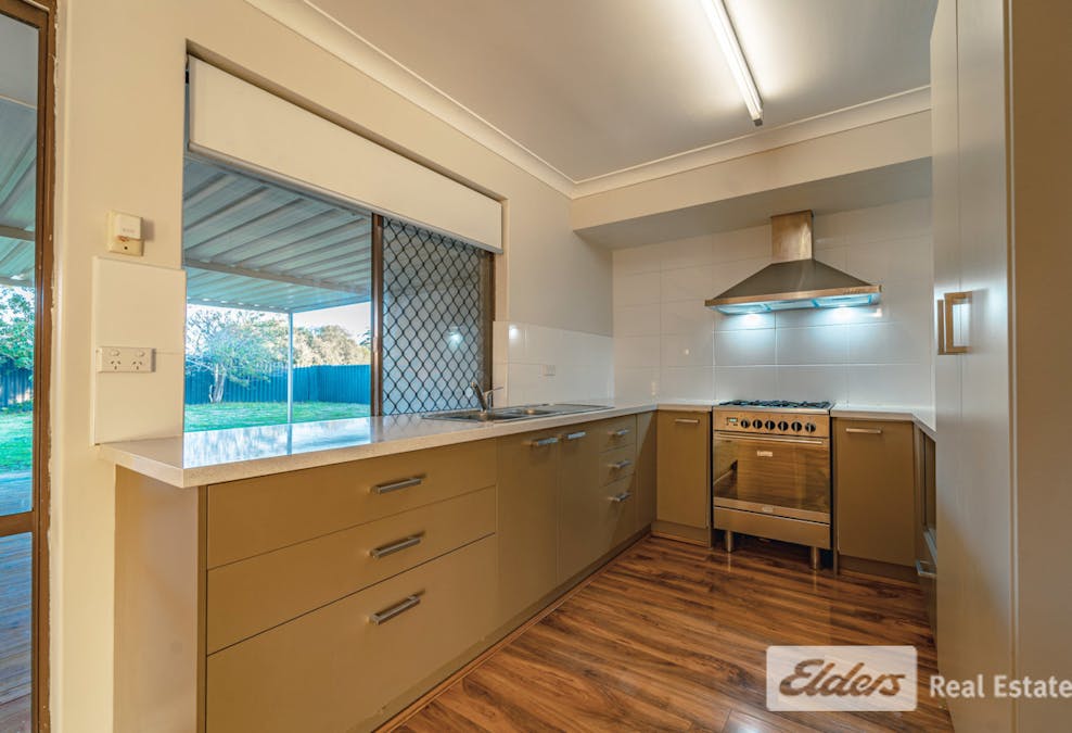 2 Kingston Close, Safety Bay, WA, 6169 - Image 14