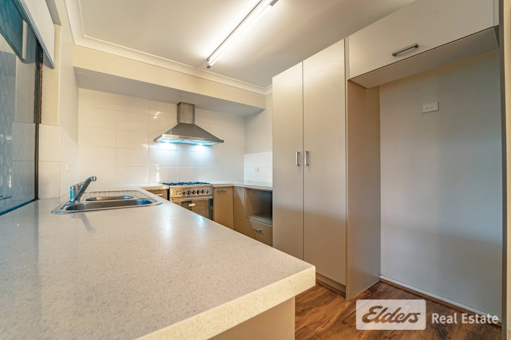 2 Kingston Close, Safety Bay, WA, 6169 - Image 13