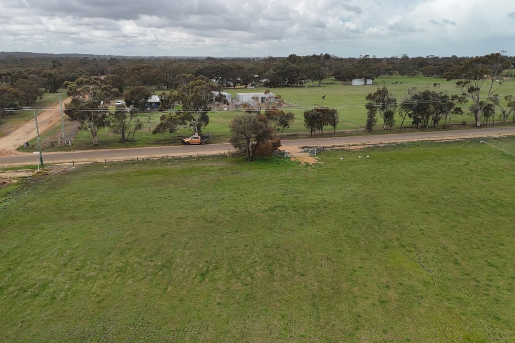 56 Prosser Street, Katanning, WA, 6317 - Image 9
