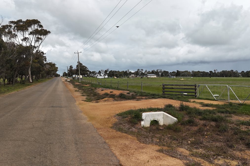 56 Prosser Street, Katanning, WA, 6317 - Image 13