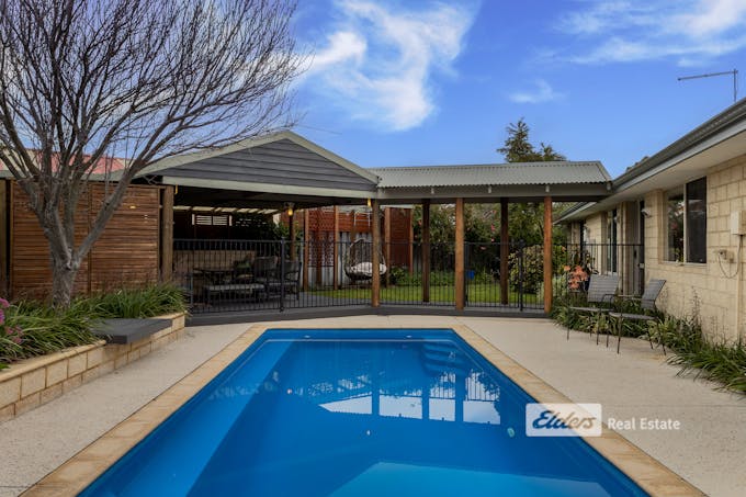 10 Buckland Way, Australind, WA, 6233 - Image 1