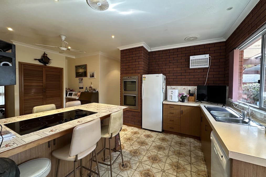 6 Kobeelya Avenue, Katanning, WA, 6317 - Image 3