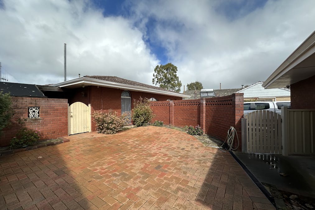 6 Kobeelya Avenue, Katanning, WA, 6317 - Image 23