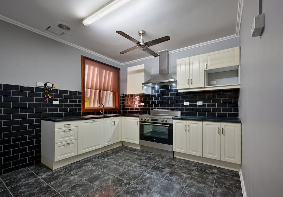 1 Henderson Street, Whyalla Norrie, SA, 5608 - Image 5