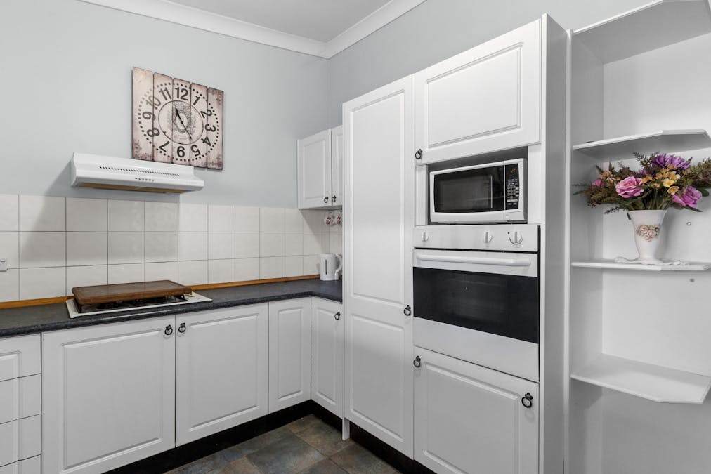 14 Manders Street, Solomontown, SA, 5540 - Image 9