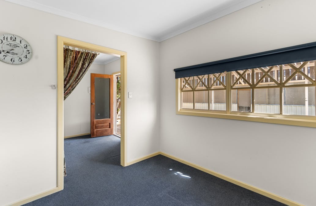 14 Manders Street, Solomontown, SA, 5540 - Image 17