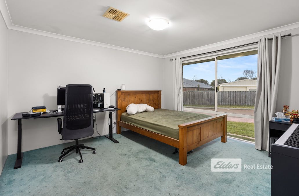22 Rosbery Lane, Australind, WA, 6233 - Image 10
