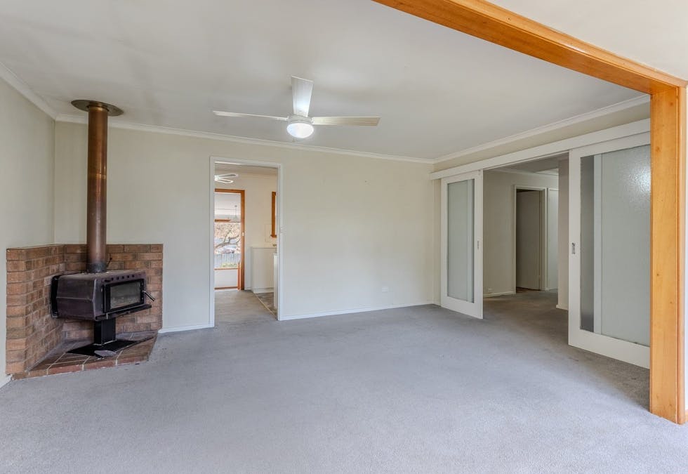 86 Cedar Avenue, Naracoorte, SA, 5271 - Image 2