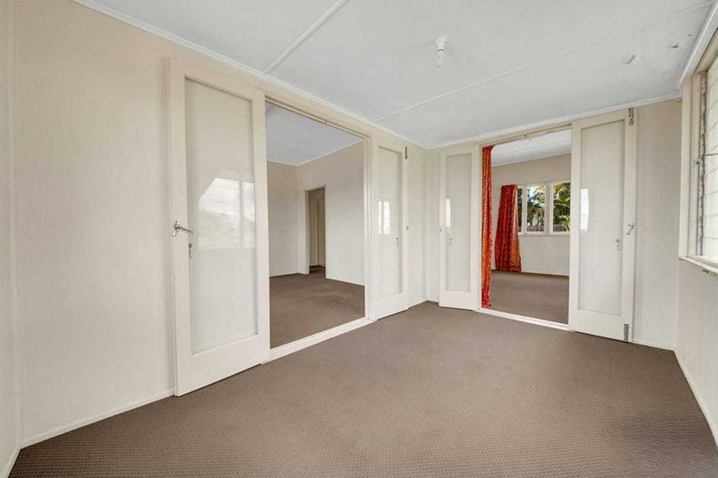 2 Nothling Street, New Auckland, QLD, 4680 - Image 9