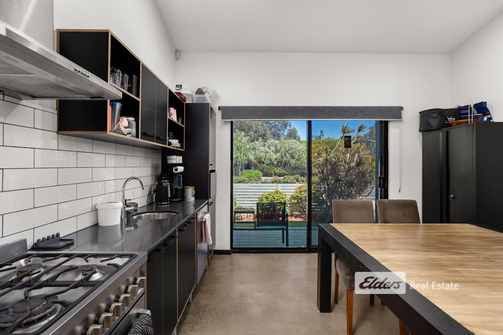 9 Wicklow Boulevard, Dalyellup, WA, 6230 - Image 4